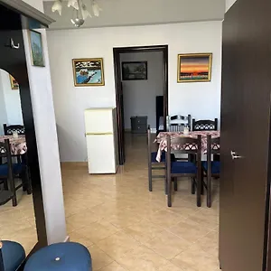  Villa Villa Dinael Albania